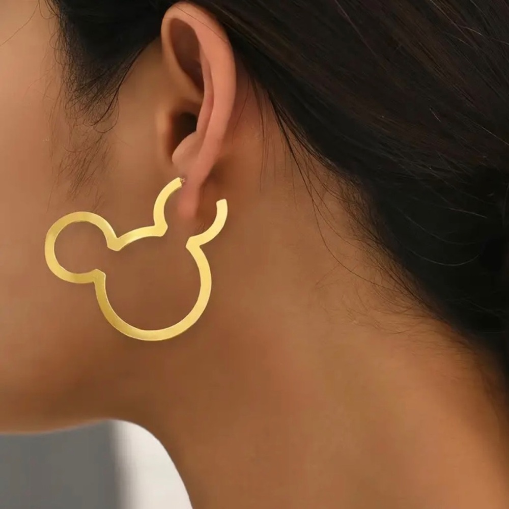 🧿SUPER SALE; PRICE FIRM🧿 
Mouse hallow hoop earrings 🖤